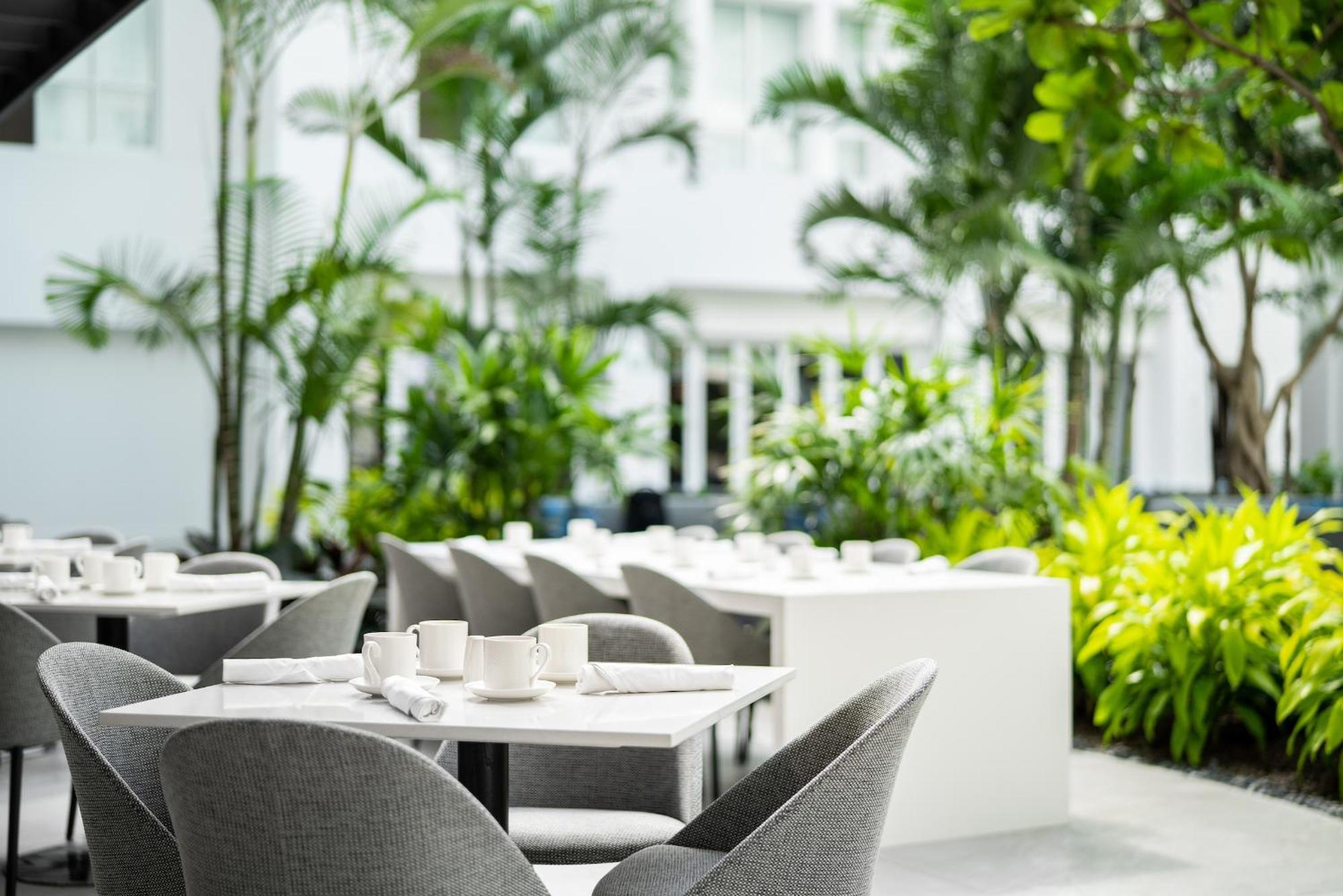 Innovation Hotel Naples Park Ngoại thất bức ảnh