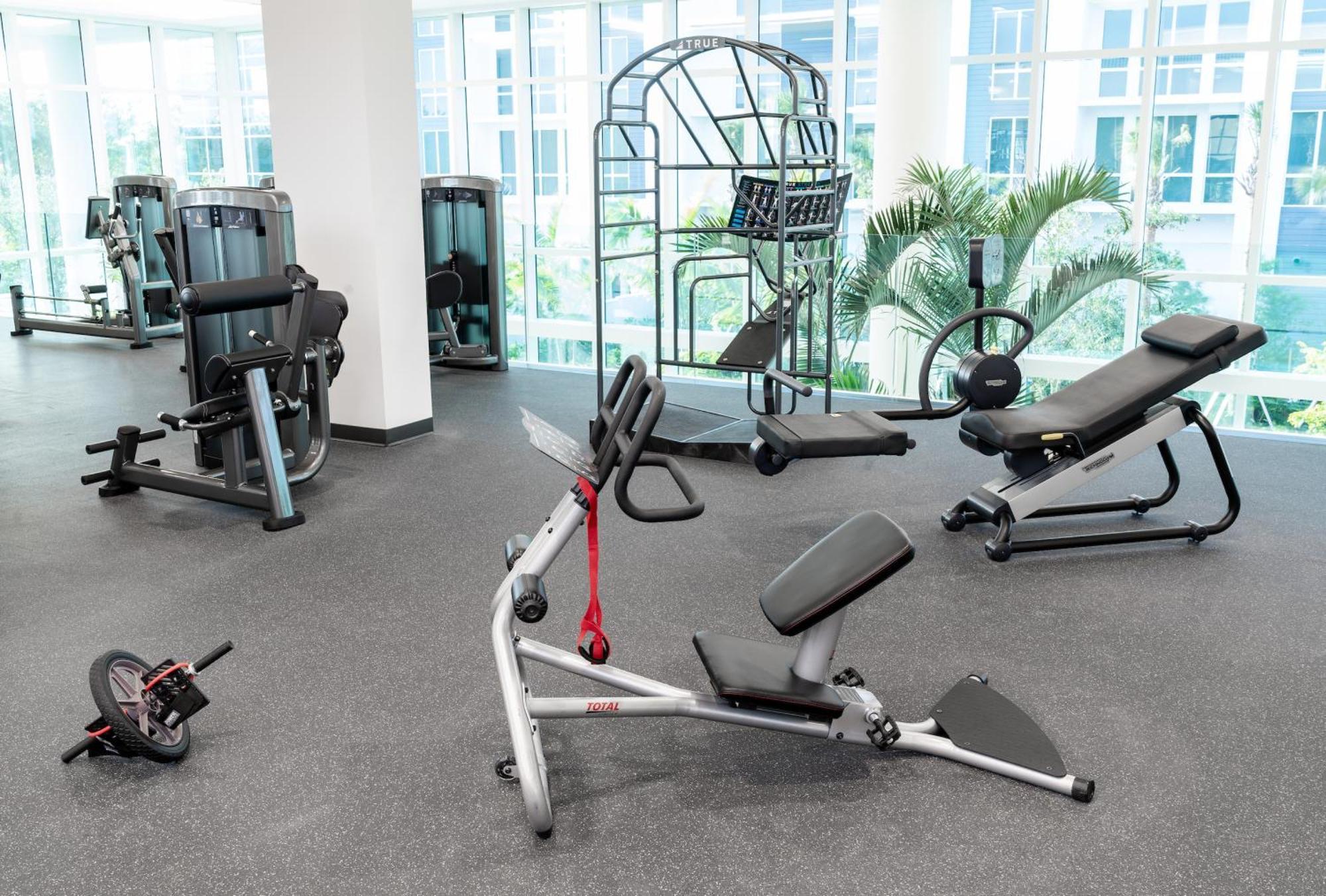 Innovation Hotel Naples Park Ngoại thất bức ảnh